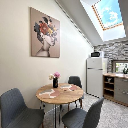 Modern Apartment, 5Mins To Rynok Square إلفيف المظهر الخارجي الصورة
