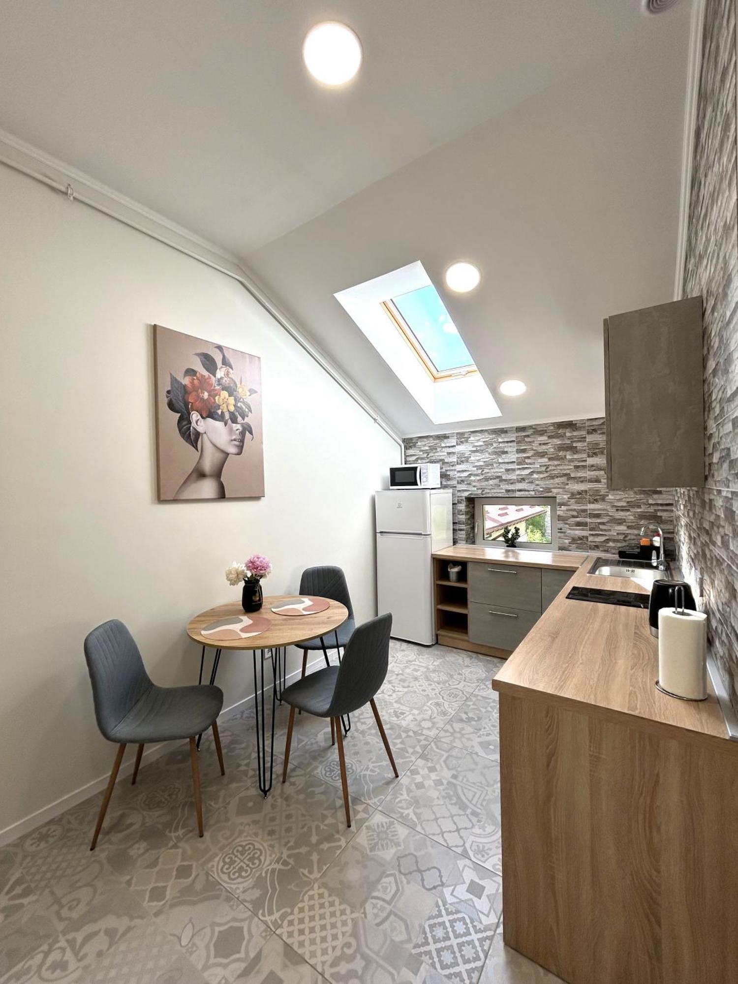 Modern Apartment, 5Mins To Rynok Square إلفيف المظهر الخارجي الصورة