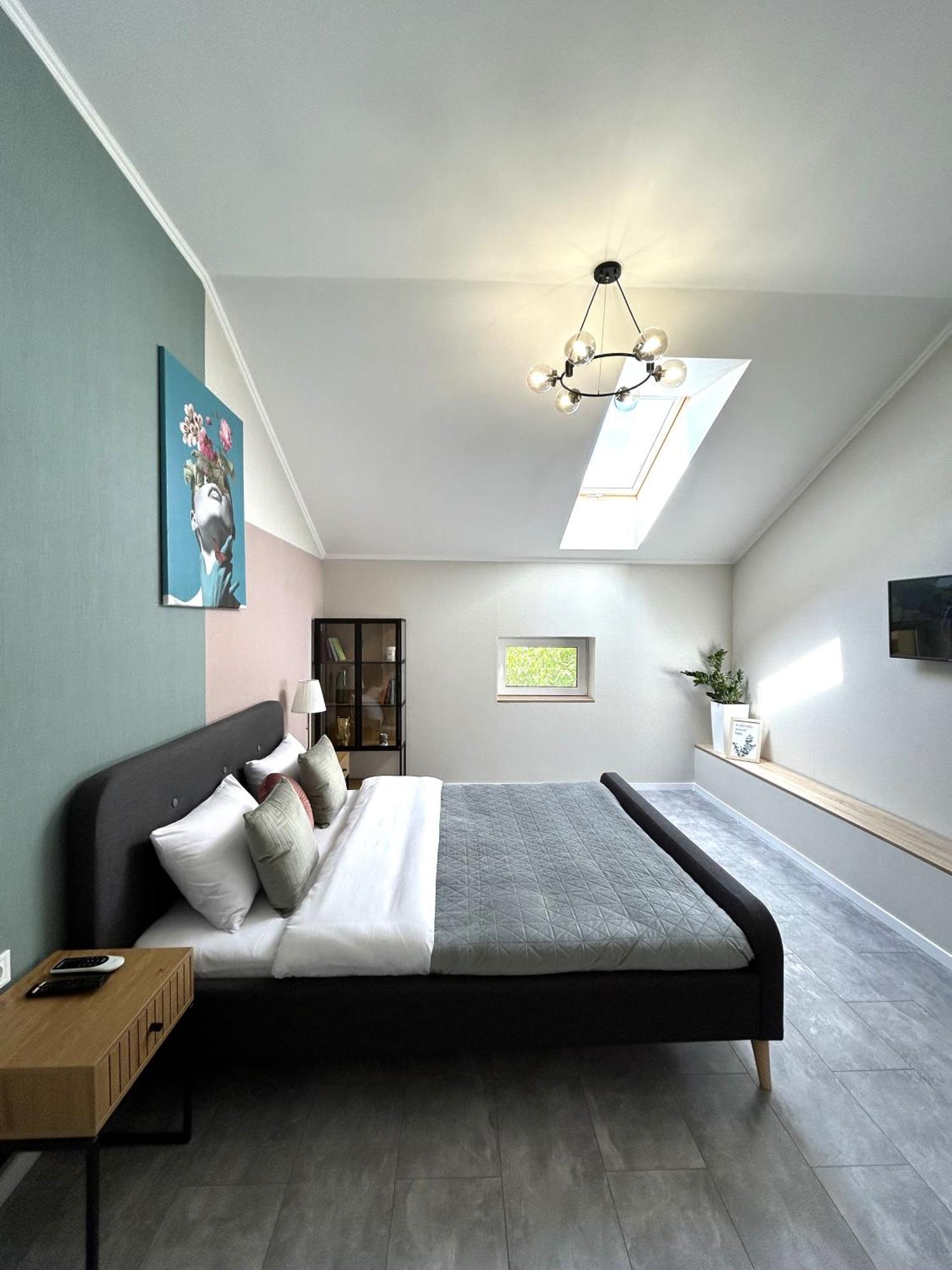 Modern Apartment, 5Mins To Rynok Square إلفيف المظهر الخارجي الصورة